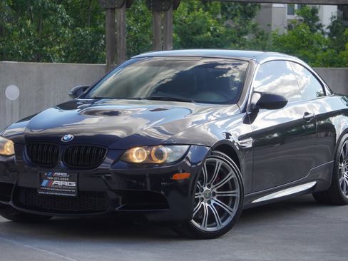Used 2011 BMW M3 Convertible RWD image 4