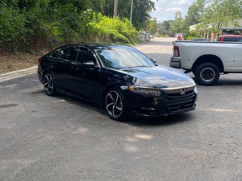 Used 2020 Honda Accord Sport image 3