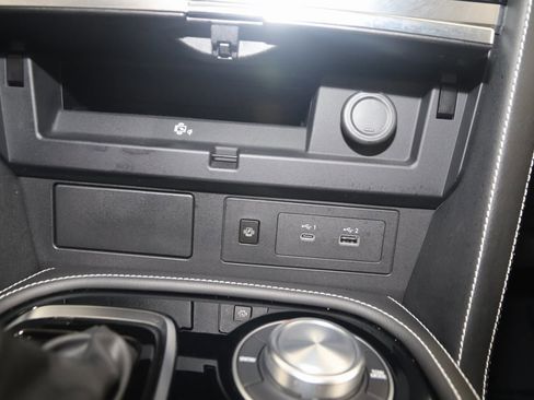 Used 2023 INFINITI QX80 Premium Select w/ All-Season Package image 30