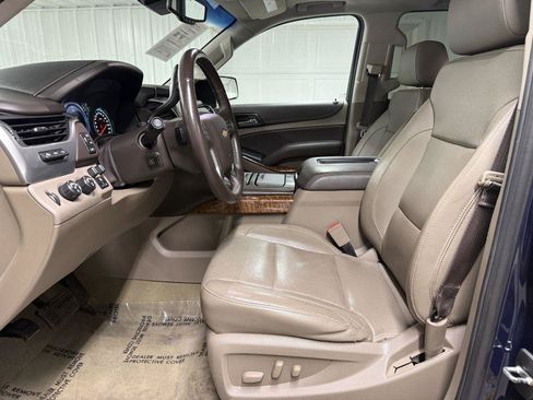 Used 2017 Chevrolet Suburban Premier AWD/4WD image 11