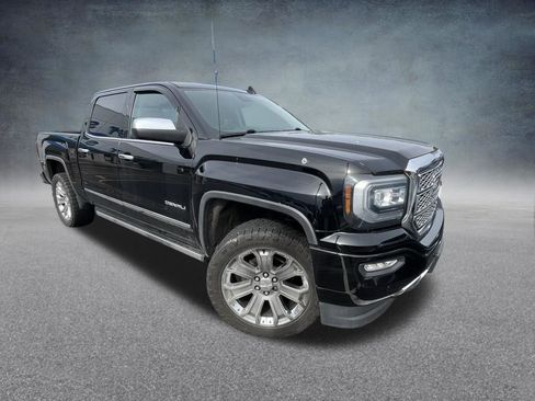 Used 2018 GMC Sierra 1500 Denali w/ Denali Ultimate Package image 3