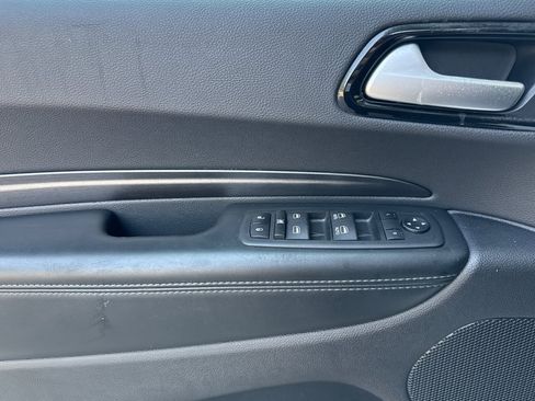 Used 2024 Dodge Durango SXT image 10