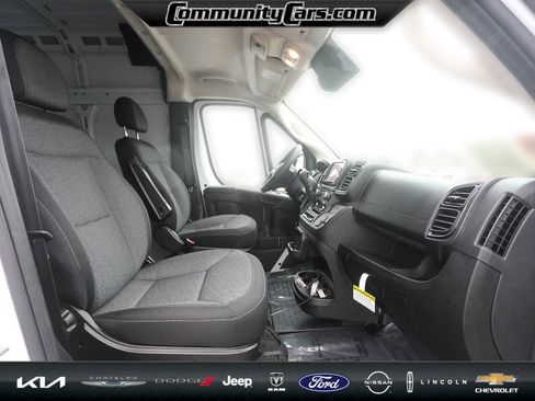 Used 2025 RAM ProMaster 2500 w/ Upfitter's Prep Package image 22