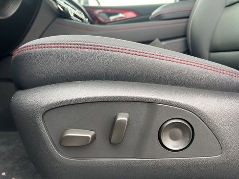 New 2026 Chevrolet Traverse RS image 9