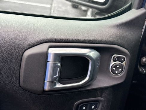 Used 2022 Jeep Wrangler Unlimited Sport S image 18