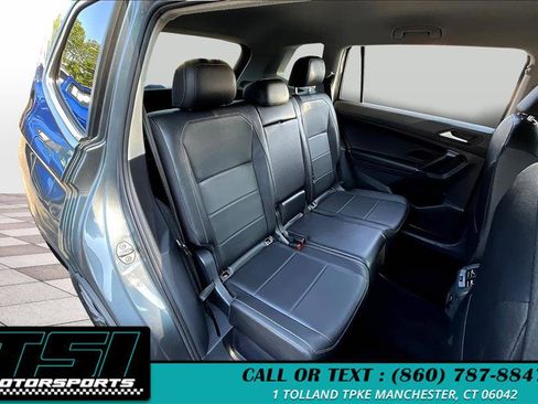 Used 2020 Volkswagen Tiguan SE image 27