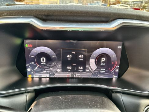 New 2026 GMC Canyon Elevation w/ Convenience Package image 17