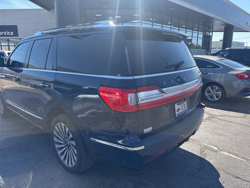 Used 2020 Lincoln Navigator Reserve w/ Luxury Package image 7