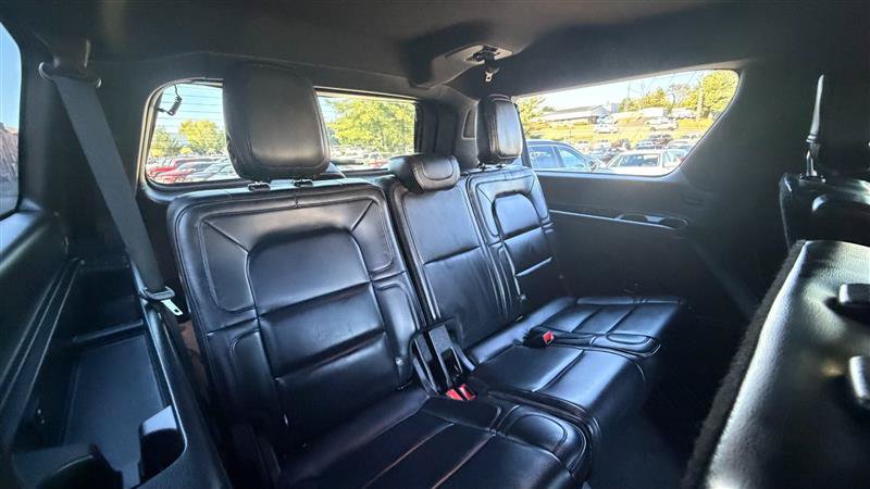 Used 2019 Lincoln Navigator L Reserve w/ Cargo Package AWD/4WD image 12