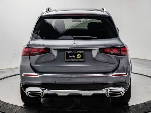 Used 2024 Mercedes-Benz Maybach GLS 600 4MATIC image 16
