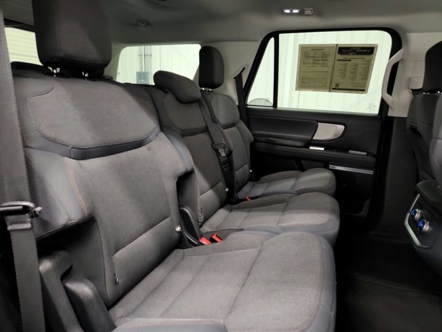 Used 2025 Ford Expedition Active RWD image 28