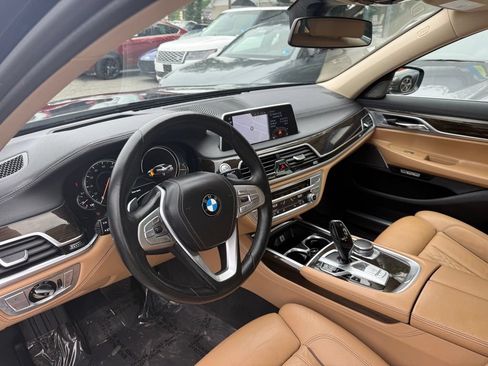 Used 2016 BMW 750i xDrive AWD/4WD image 9