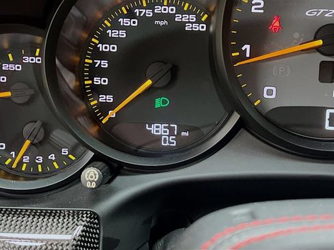 Certified 2018 Porsche 911 GT2 RS RWD image 13