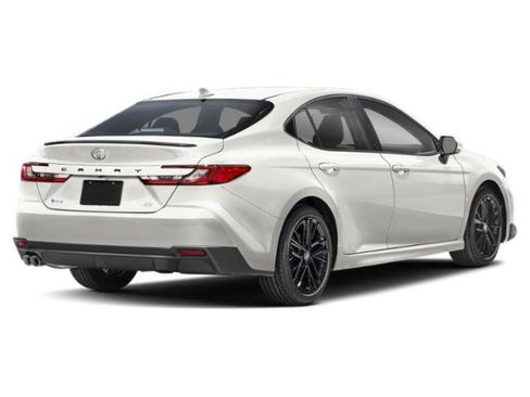 Used 2025 Toyota Camry SE FWD image 3