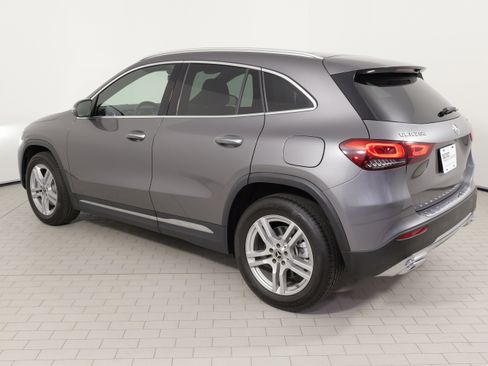 Used 2023 Mercedes-Benz GLA 250 4MATIC image 16