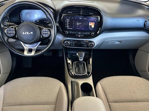 Used 2023 Kia Soul EX FWD image 14