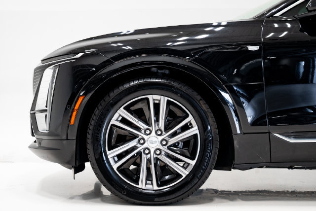 Used 2024 Cadillac Lyriq Luxury AWD/4WD image 24