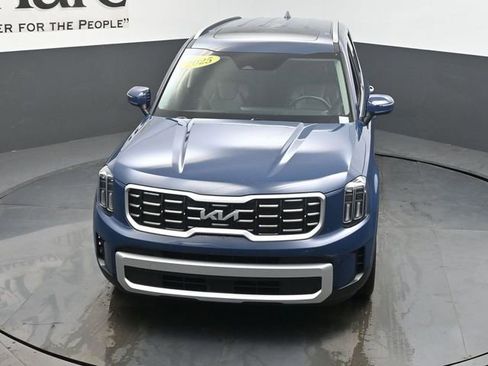 Used 2025 Kia Telluride S FWD image 61