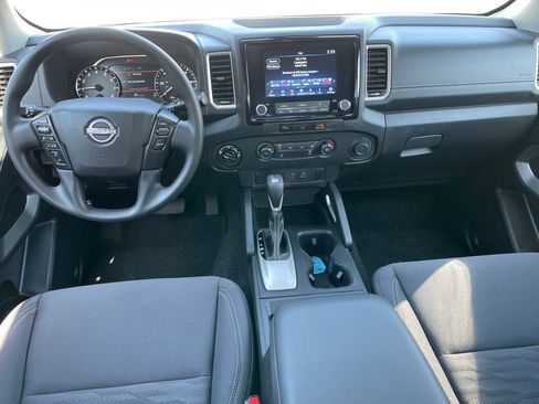 Certified 2023 Nissan Frontier SV AWD/4WD image 10