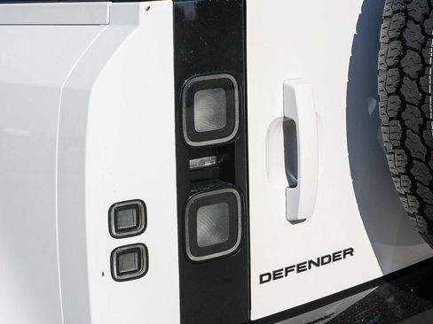 Certified 2026 Land Rover Defender 110 S AWD/4WD image 10