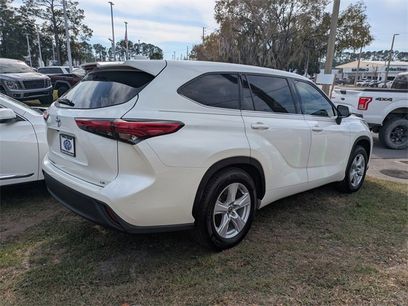 Used 2021 Toyota Highlander LE