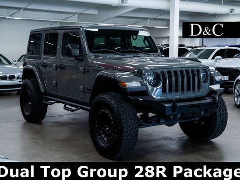 Used 2019 Jeep Wrangler Unlimited Rubicon w/ Dual Top Group AWD/4WD image 1