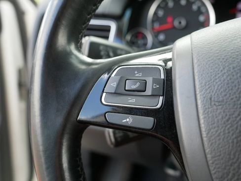Used 2012 Volkswagen Touareg VR6 AWD/4WD image 25