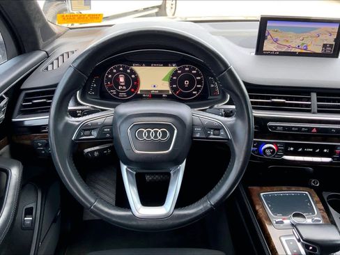 Used 2018 Audi Q7 3.0T Prestige AWD/4WD image 6
