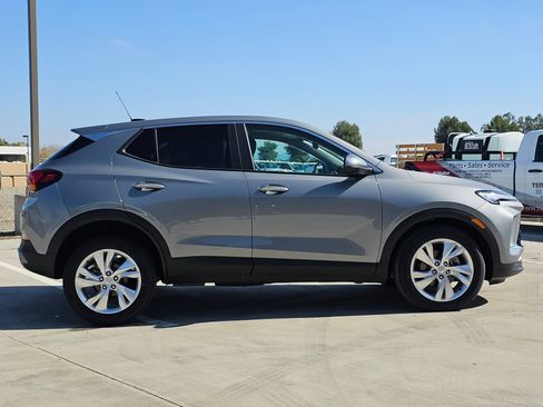 Used 2025 Buick Encore GX Preferred w/ Advanced Technology Package image 7