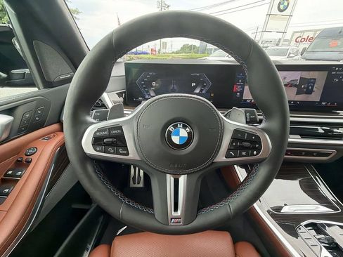 Used 2025 BMW X5 M60i AWD/4WD image 23