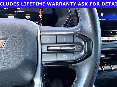 Used 2023 Chevrolet Colorado LT w/ LT Convenience Package AWD/4WD image 16