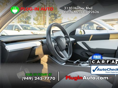 Used 2018 Tesla Model 3 Performance image 7