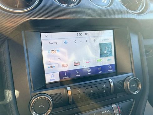 Used 2020 Ford Mustang Shelby GT500 w/ Technology Package image 18