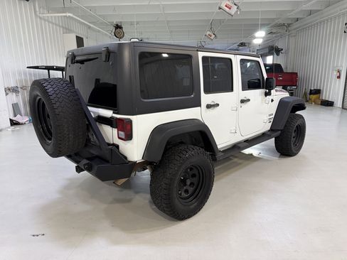 Used 2013 Jeep Wrangler Unlimited Sport image 5