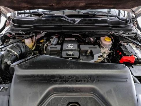 Used 2019 RAM 2500 Laramie image 7