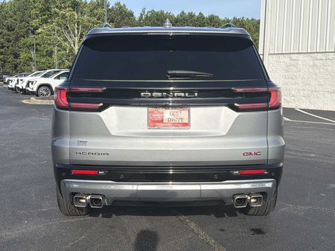 Used 2025 GMC Acadia Denali w/ Super Cruise Package FWD image 26