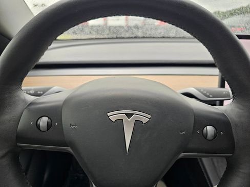 Used 2021 Tesla Model 3 Long Range AWD/4WD image 7