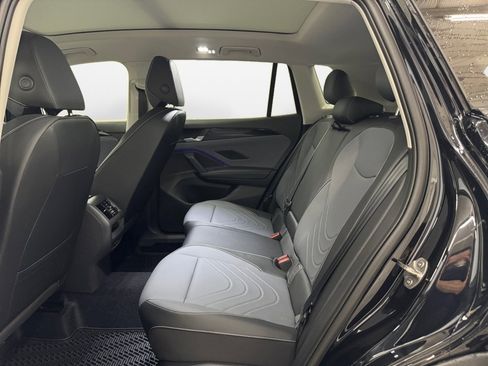 New 2026 Volkswagen Tiguan SE FWD image 13