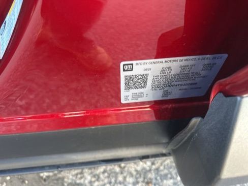 New 2026 Chevrolet Equinox EV LT image 36