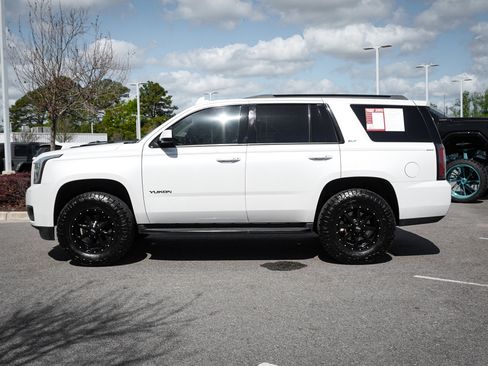 Used 2019 GMC Yukon SLT w/ Graphite Performance Edition image 7