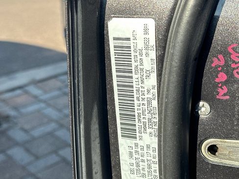 Used 2017 RAM 3500 Big Horn AWD/4WD image 3