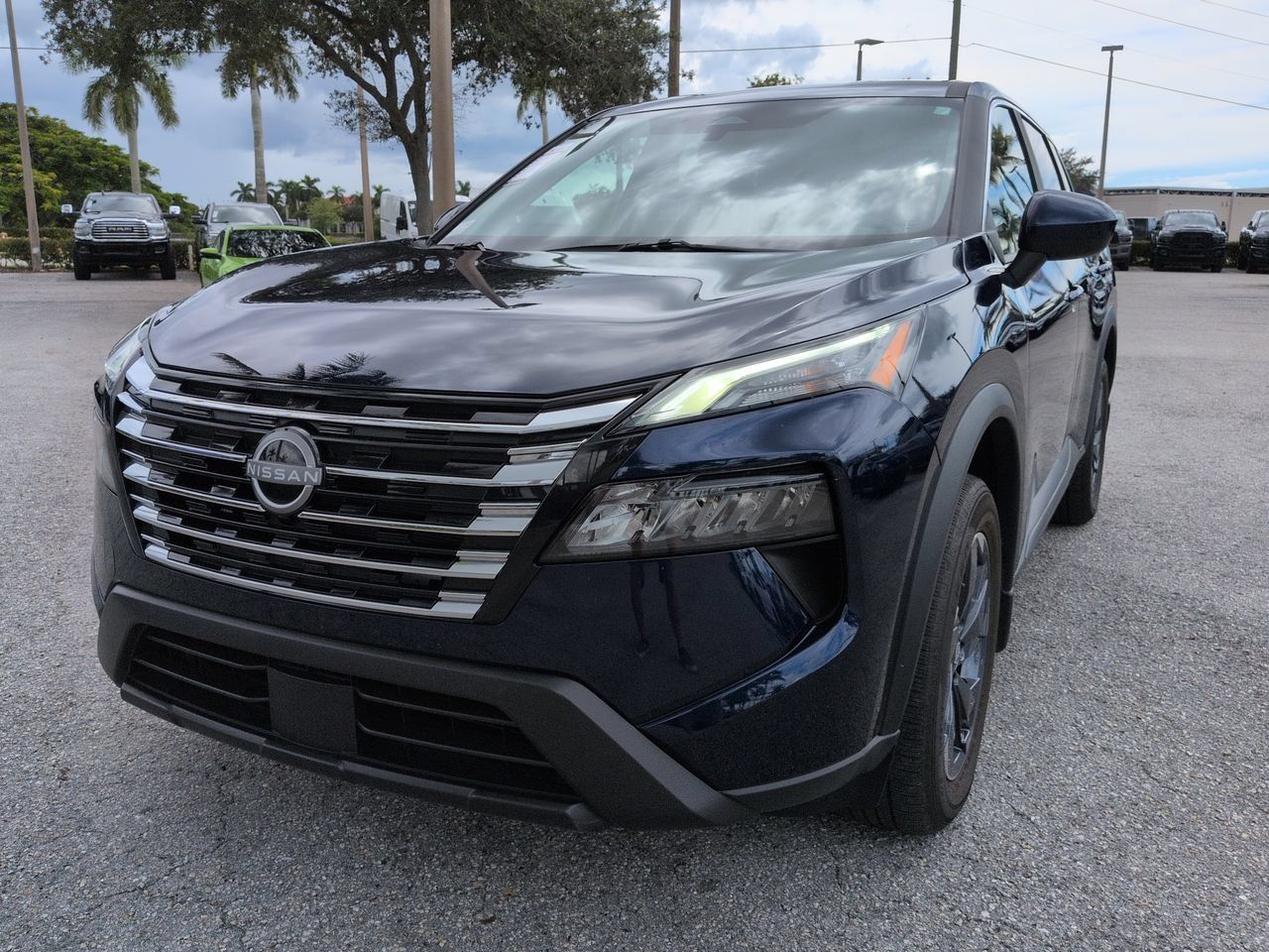 Used 2026 Nissan Rogue SV FWD image 9
