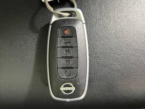 Used 2023 Nissan Rogue SL w/ SL Premium Package FWD image 26