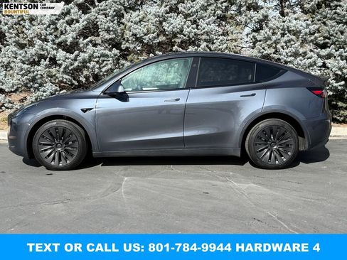 Used 2023 Tesla Model Y Long Range image 4