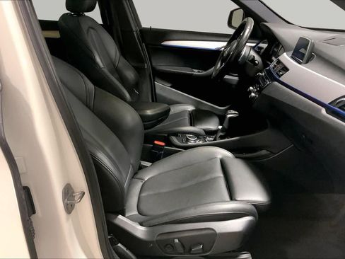 Used 2019 BMW X1 xDrive28i w/ M Sport Package AWD/4WD image 8