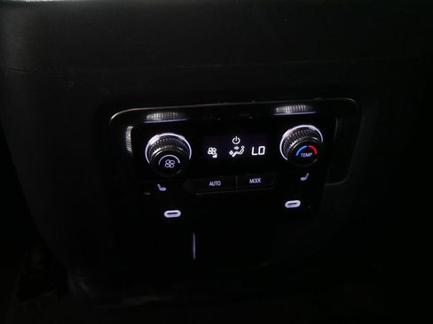 Used 2023 GMC Yukon Denali AWD/4WD image 18