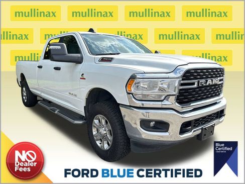 Used 2024 RAM 3500 Big Horn AWD/4WD image 1