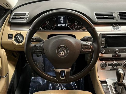 Used 2013 Volkswagen CC Lux FWD image 8