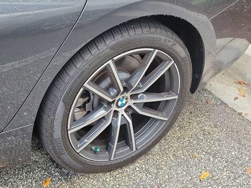 Used 2019 BMW 330i xDrive Sedan w/ Convenience Package AWD/4WD image 14