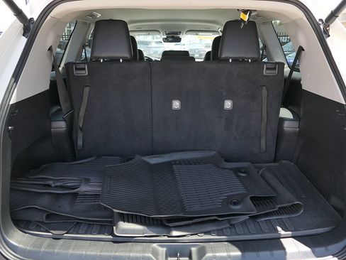Used 2024 Toyota Grand Highlander FWD image 25